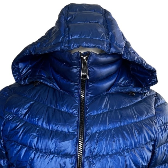 Calvin Klein Women’s Hooded Down Feathers Puffer Packable Jacket - Picture 8 of 16